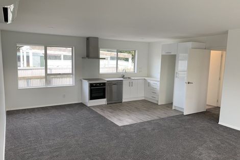 Photo of property in 2/483 Wairakei Road, Burnside, Christchurch, 8053