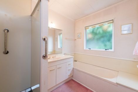 Photo of property in 2 Durham Street, Stoke, Nelson, 7011