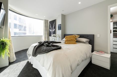 Photo of property in 21 Maunganui Road, Mount Maunganui, 3116