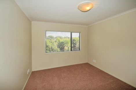 Photo of property in 18 Catrina Avenue, Birkenhead, Auckland, 0626