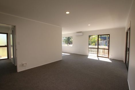 Photo of property in 13 Montclair Rise, Browns Bay, Auckland, 0630