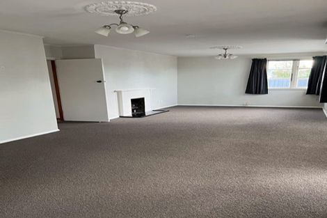 Photo of property in 30 Ealing Street, Redwood, Christchurch, 8051