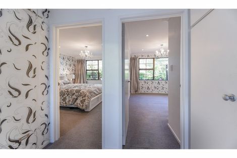 Photo of property in 439 Memorial Avenue, Burnside, Christchurch, 8053