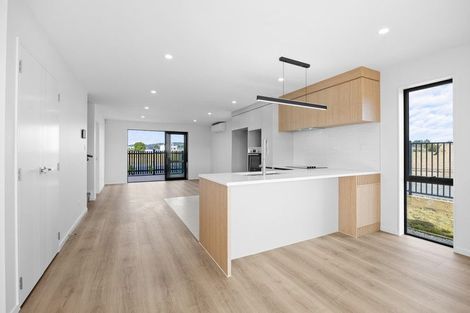 Photo of property in 4 Harikoa Way, Karaka, 2113