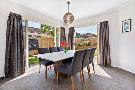 Photo of property in 154 Kilkenny Drive, East Tamaki Heights, Auckland, 2016