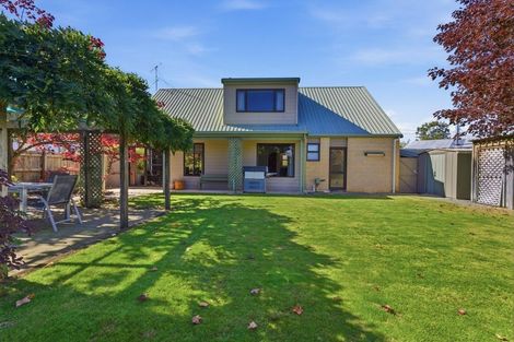 Photo of property in 31 Simons Street, Twizel, 7901