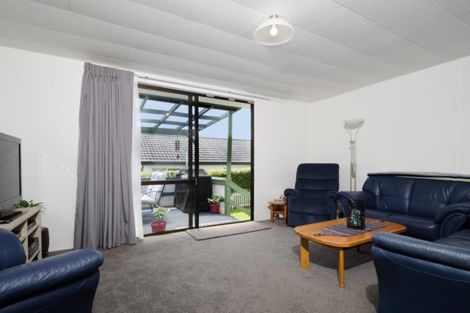 Photo of property in 2/37 Rosier Road, Glen Eden, Auckland, 0602