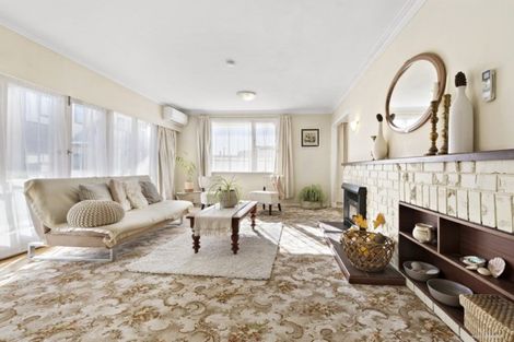 Photo of property in 131a Apu Crescent, Lyall Bay, Wellington, 6022