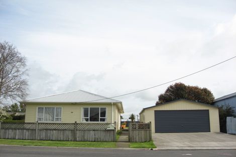 Photo of property in 20 Richmond Street, Inglewood, 4330