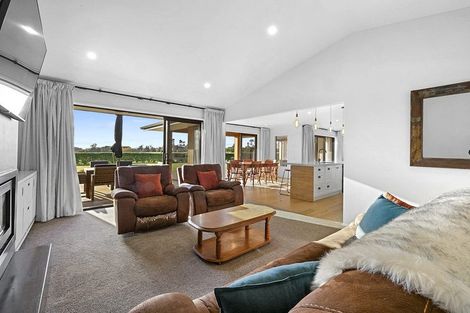 Photo of property in 132 Henwood Road, Paraite, New Plymouth, 4372