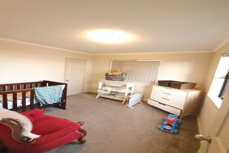 Photo of property in 91 Keri Vista Rise, Papakura, 2110