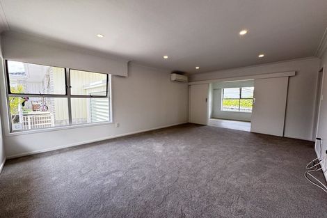 Photo of property in 11 Waitemata Road, Hauraki, Auckland, 0622