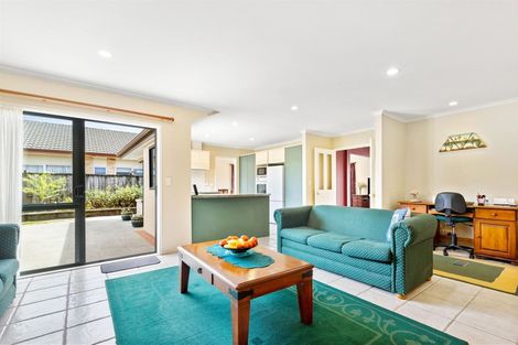 Photo of property in 58 Hillwell Drive, Henderson, Auckland, 0612