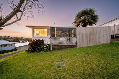 Photo of property in 1/24 Stredwick Drive, Torbay, Auckland, 0630