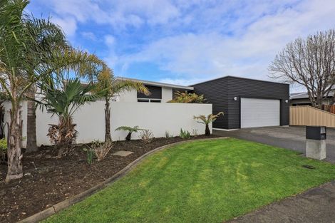 Photo of property in 21 Tasman Drive, Poraiti, Napier, 4112