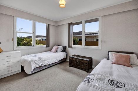 Photo of property in 22 Tukapa Street, Westown, New Plymouth, 4310