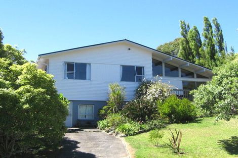 Photo of property in 46 Kia Ora Road, Beach Haven, Auckland, 0626