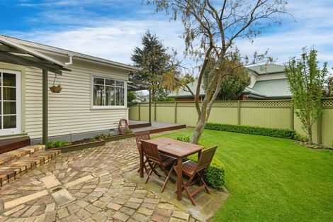 Photo of property in 173 Centaurus Road, Saint Martins, Christchurch, 8022