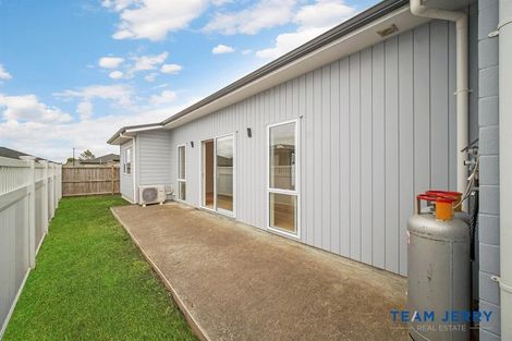 Photo of property in 40 Holcroft Street, Papakura, 2110