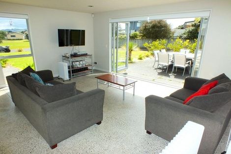 Photo of property in 113 Titoki Place, Matarangi, Whitianga, 3592