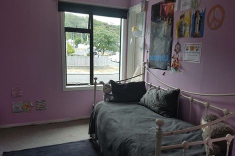 Photo of property in 3 Gardiner Grove, Wainuiomata, Lower Hutt, 5014