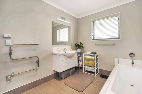 Photo of property in 21 Cox Street, Ashburton, 7700
