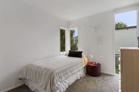 Photo of property in 21 Vienna Place, Birkenhead, Auckland, 0626