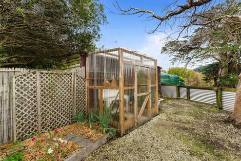 Photo of property in 316 Mountain Road, Maungaturoto, 0587