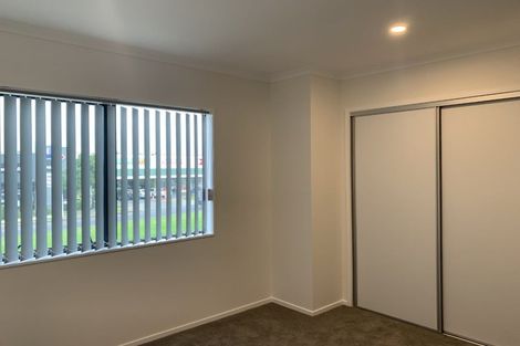 Photo of property in 468c Roscommon Road, Clendon Park, Auckland, 2103