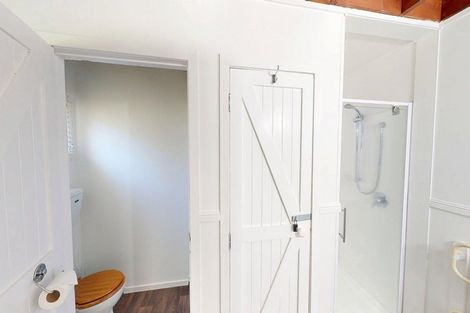 Photo of property in 6 Calder Road, Lake Okareka, Rotorua, 3076