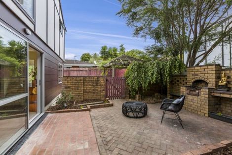 Photo of property in 50 Kohekohe Street, New Lynn, Auckland, 0600