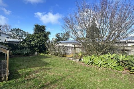 Photo of property in 178 Waimumu Road, Massey, Auckland, 0614