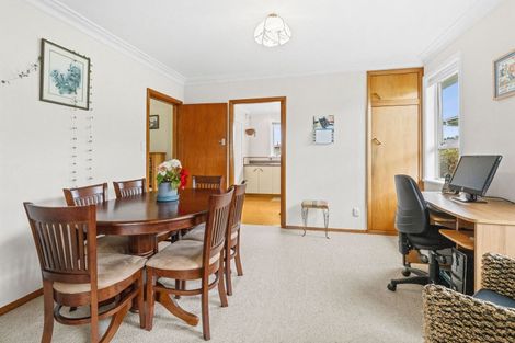 Photo of property in 9 Chester Street, Levin, 5510