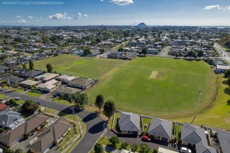 Photo of property in 2/57 Pemberton Crescent, Greerton, Tauranga, 3112
