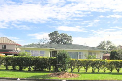 Photo of property in 10 Coates Road, Papatoetoe, Auckland, 2025