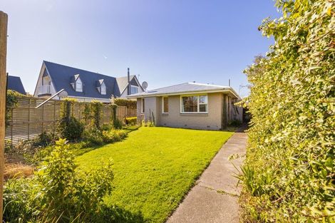 Photo of property in 49 Bretts Road, St Albans, Christchurch, 8052