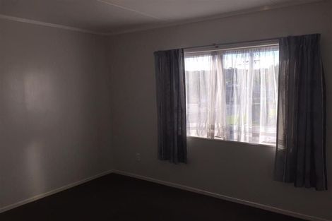 Photo of property in 2/195 Rathgar Road, Henderson, Auckland, 0610