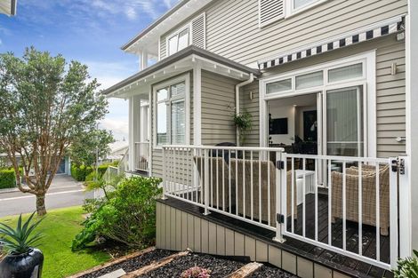 Photo of property in 15 Landmark Terrace, Orewa, 0931