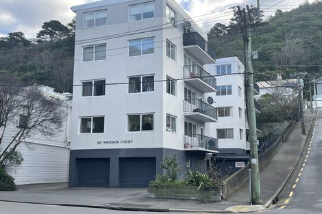 Photo of property in Windsor Court, 1/340 Tinakori Road, Thorndon, Wellington, 6011