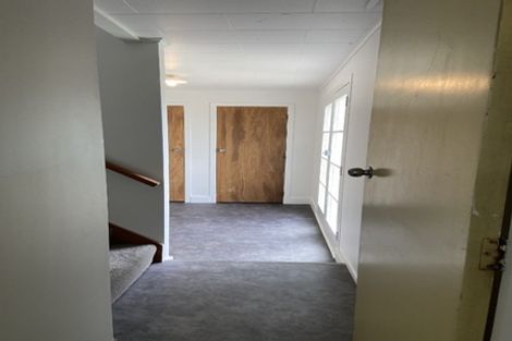 Photo of property in 162 Broderick Road, Johnsonville, Wellington, 6037