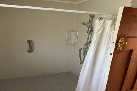 Photo of property in 297 The Parade, Island Bay, Wellington, 6023