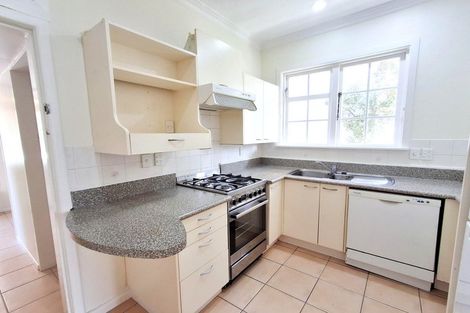 Photo of property in 7 Collier Avenue, Karori, Wellington, 6012