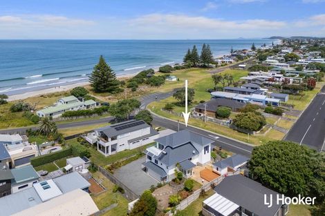 Photo of property in 24 Leo Street, Waihi Beach, 3611