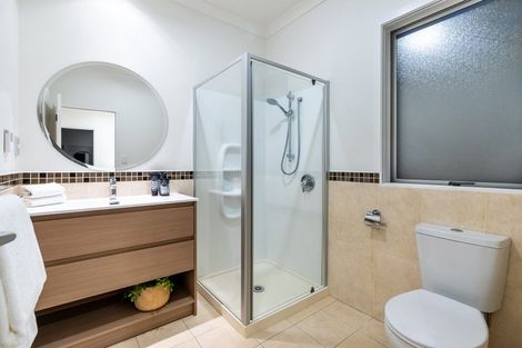Photo of property in 14 Durbin Court, Greenhithe, Auckland, 0632