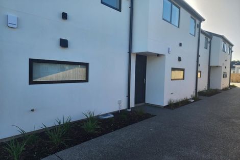 Photo of property in 2/114 Stanmore Road, Linwood, Christchurch, 8011