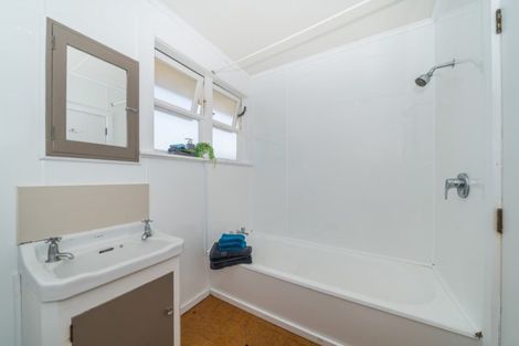Photo of property in 166 Highbury Avenue, Highbury, Palmerston North, 4412