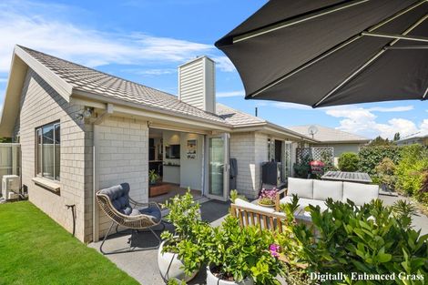 Photo of property in 1 Iti Place, Parklands, Christchurch, 8083