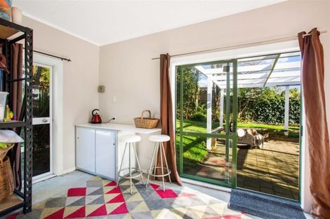 Photo of property in 139 Titirangi Road, New Lynn, Auckland, 0600