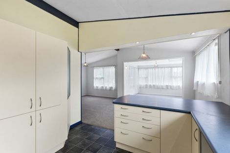 Photo of property in 40 Somerset Crescent, Highbury, Palmerston North, 4412