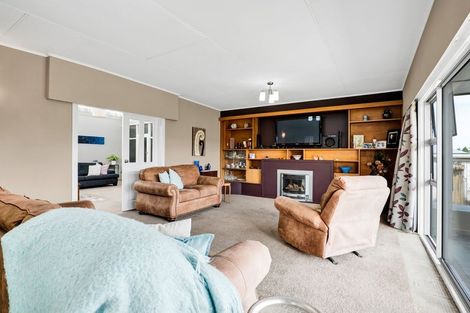 Photo of property in 28 Maire Street, Hawera, 4610